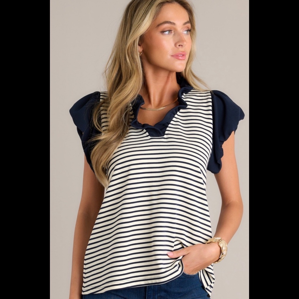 Entro Ruffle V-Neck Striped Short Bubble Sleeve Top